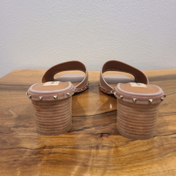 Valentino Soul Rockstud Slide Heeled Mule Sandal in Poudre - Picture 5 of 12